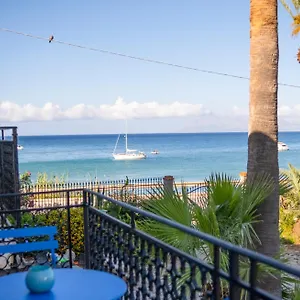  Bed & Breakfast Le Tartane Guidaloca Italy